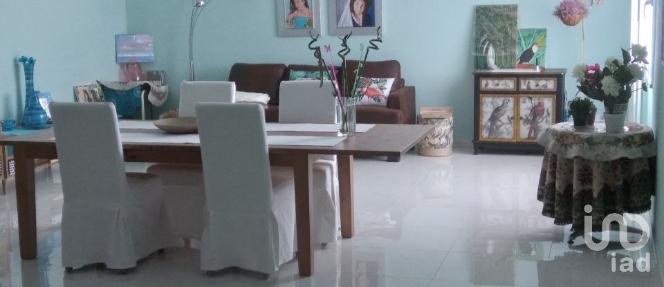 Villa Bifamiliare 23 locali di 800 m² in Roseto degli Abruzzi (64026)