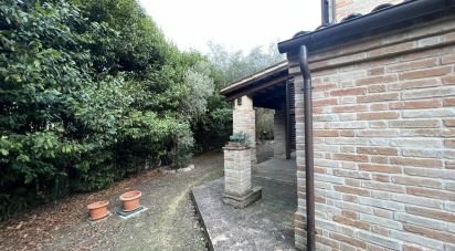 Casa indipendente / Villa 10 locali di 240 m² in - (63832)