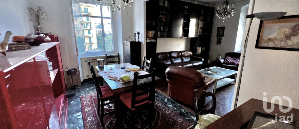 Apartment 5 rooms of 90 m² in Genova (16159)