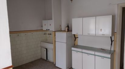 Two-room apartment of 51 m² in Roma (00154)