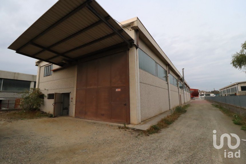 Warehouse of 480 m² in San Giusto Canavese (10090)