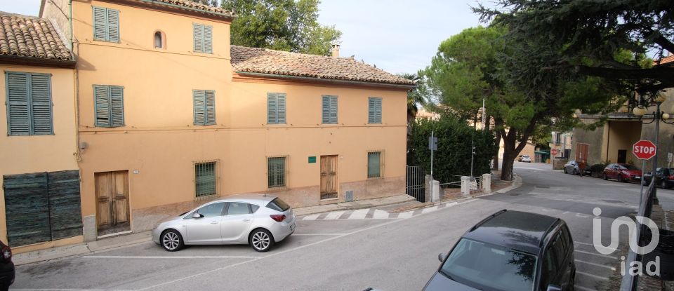 Village house 11 rooms of 257 m² in Belvedere Ostrense (60030)