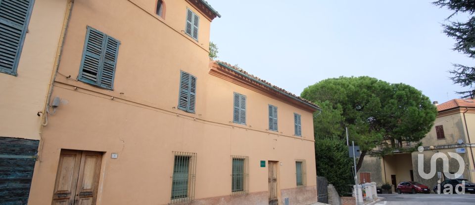 Village house 11 rooms of 257 m² in Belvedere Ostrense (60030)