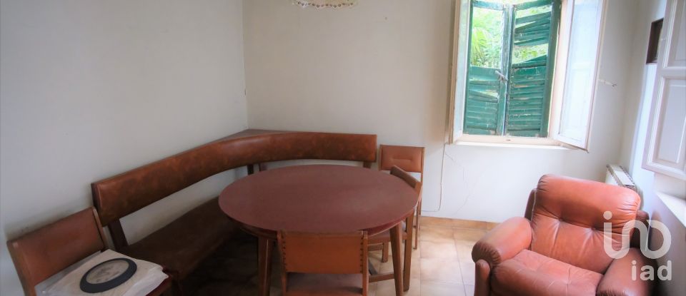 Village house 11 rooms of 257 m² in Belvedere Ostrense (60030)