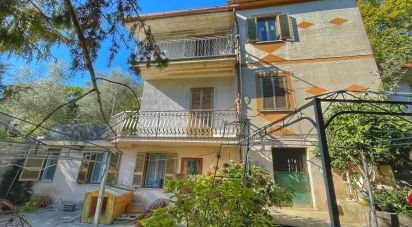 Apartment 8 rooms of 273 m² in Arsoli (00023)