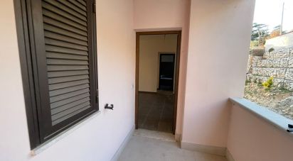Two-room apartment of 68 m² in San Polo dei Cavalieri (00010)