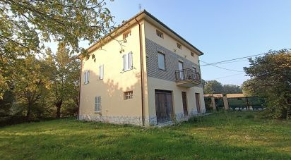 Casa indipendente 9 locali di 300 m² in Treia (62010)