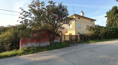 Casa indipendente 9 locali di 300 m² in Treia (62010)