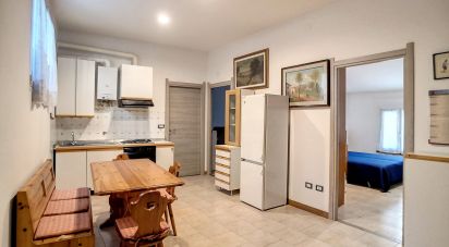 Casa indipendente / Villa 6 locali di 100 m² in Genova (16131)