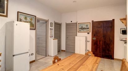 Casa indipendente / Villa 6 locali di 100 m² in Genova (16131)