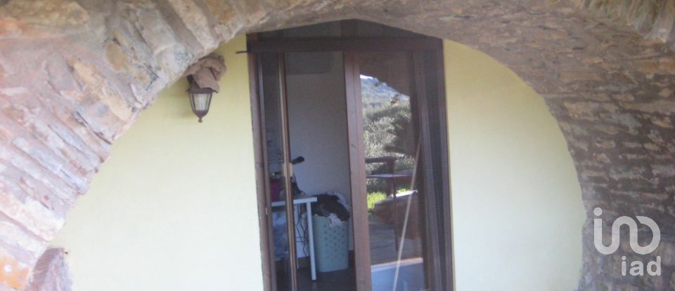 Casa indipendente 6 locali di 181 m² in Casal Velino (84040)