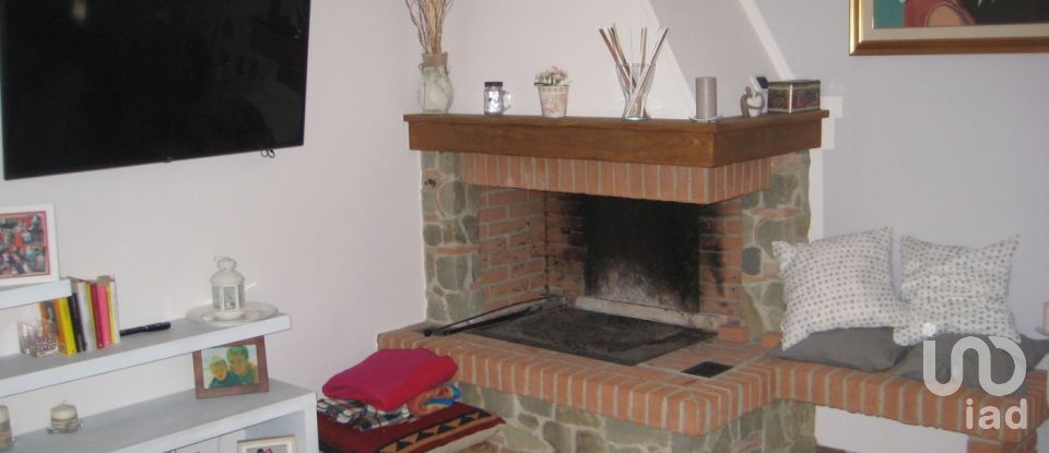 Casa indipendente 6 locali di 181 m² in Casal Velino (84040)