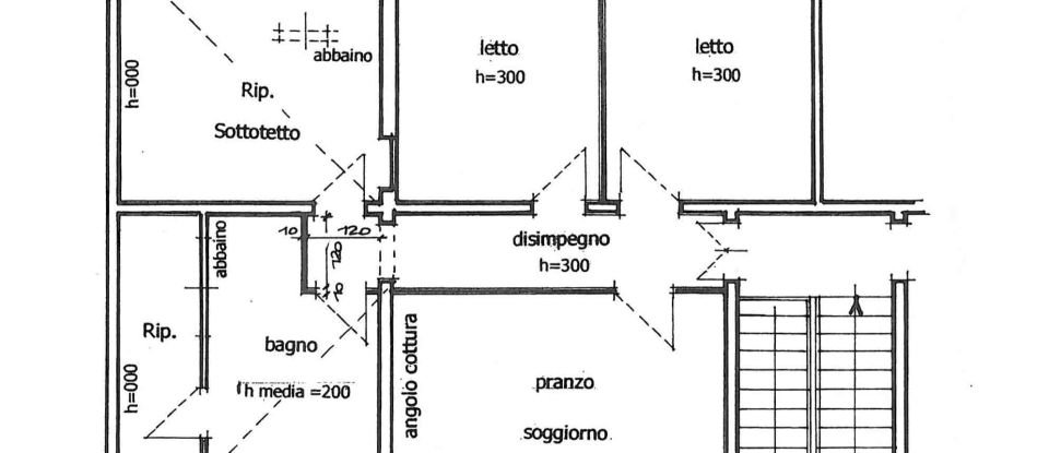 Three-room apartment of 103 m² in Reggio nell'Emilia (42124)