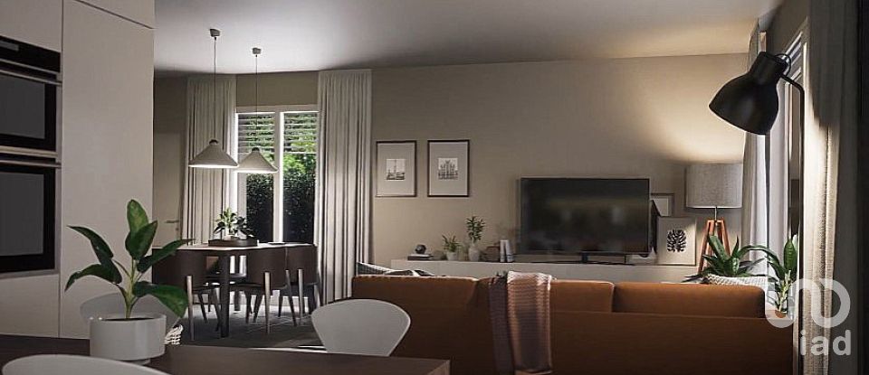 Casa indipendente / Villa 5 locali di 242 m² in Casatenovo (23880)