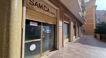 Shop / premises commercial of 80 m² in Genova (16151)