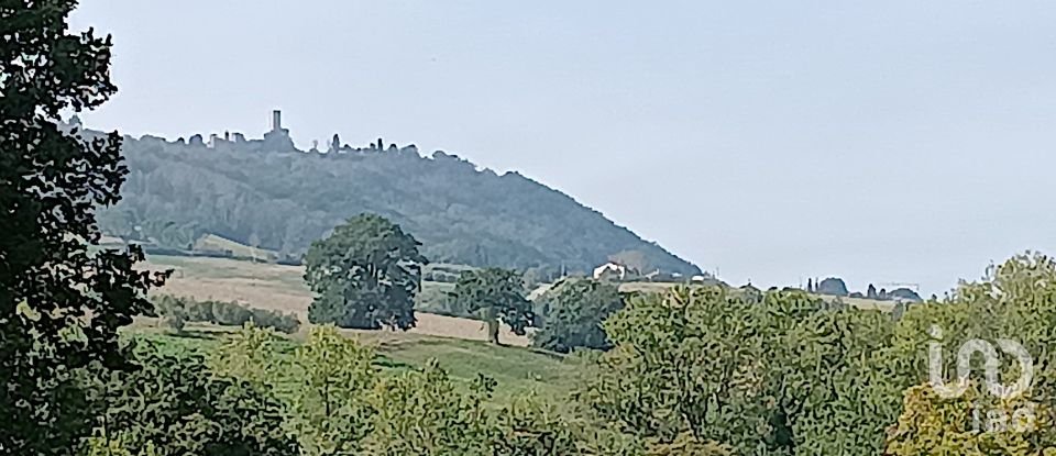 Townhouse 4 rooms of 250 m² in Treia (62010)