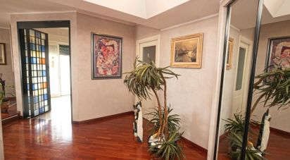 Loft 7 locali di 140 m² a Genova (16151)