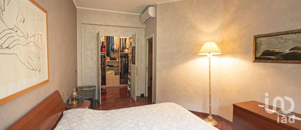 Loft 7 rooms of 140 m² in Genova (16151)