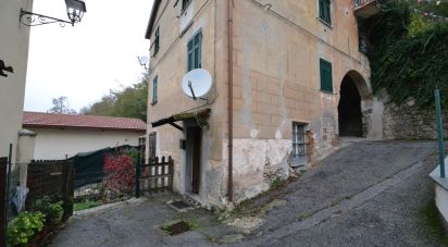 Four-room apartment of 40 sq m in Isola del Cantone (16017)