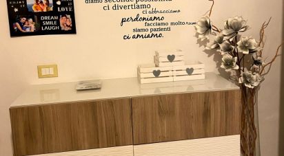 Villa Bifamiliare 10 locali di 300 m² in Fano (61032)