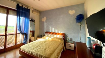 Villa Bifamiliare 10 locali di 300 m² in Fano (61032)