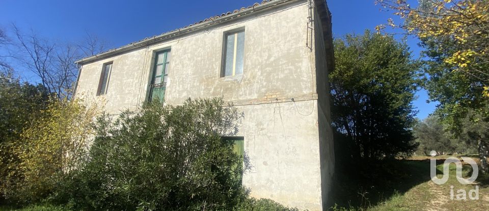 Rustico 5 locali di 250 m² in Giulianova (64021)