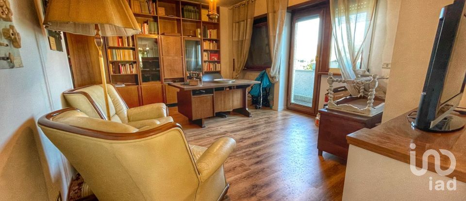 Casale 6 locali di 300 m² in Tivoli (00019)