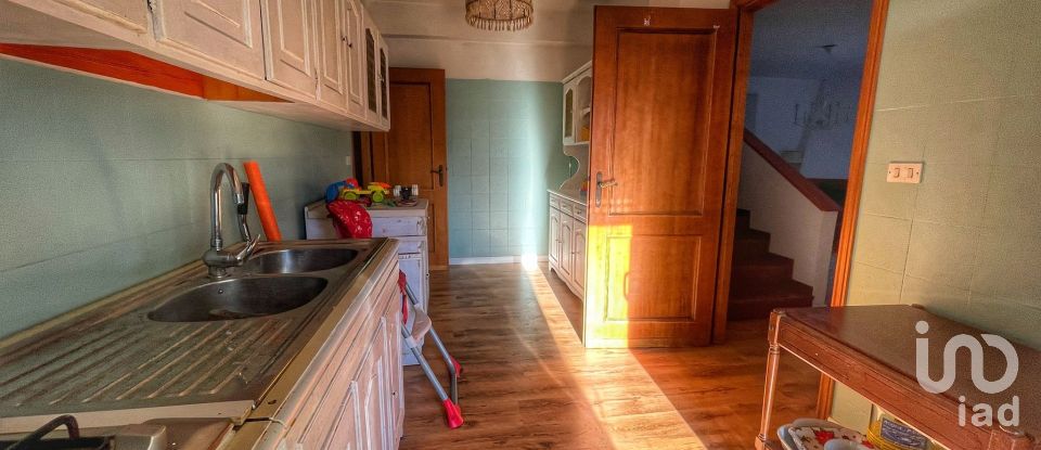 Casale 6 locali di 300 m² in Tivoli (00019)