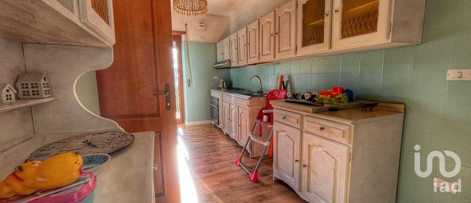 Casale 6 locali di 300 m² in Tivoli (00019)