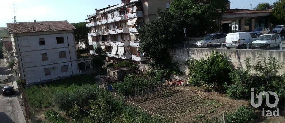 Land of 1,000 m² in Sant'Elpidio a Mare (63811)