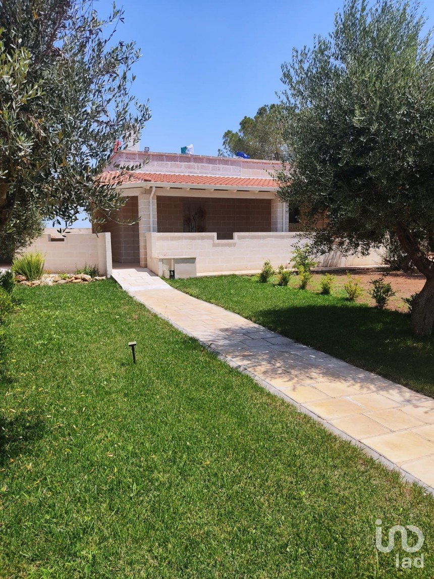 Townhouse 4 rooms of 100 m² in Manduria (74024)