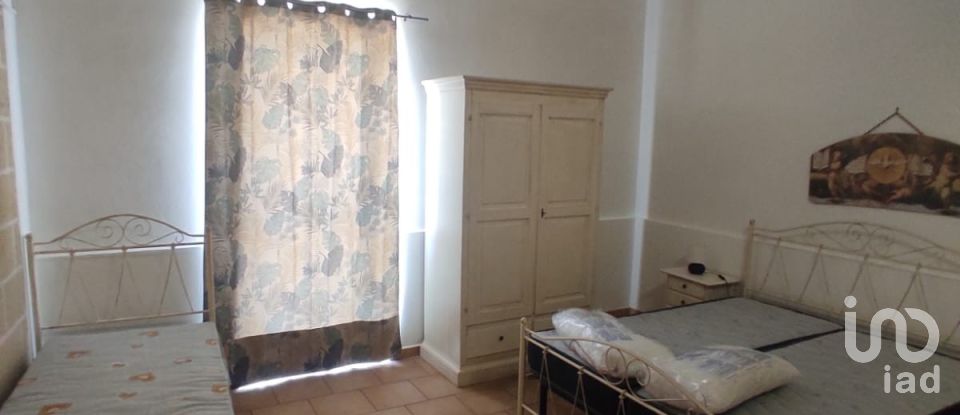 Townhouse 4 rooms of 100 m² in Manduria (74024)