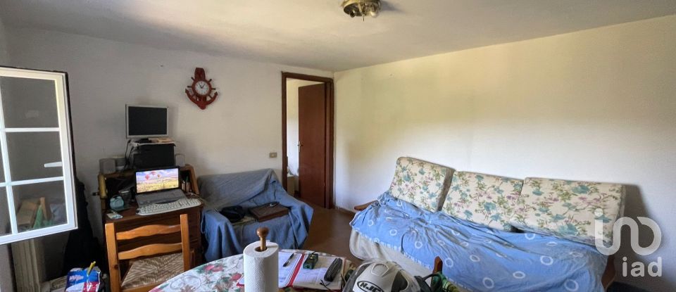 Three-room apartment of 45 m² in Anticoli Corrado (00022)