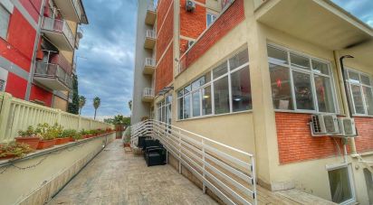 Attività locali di 1.000 m² in Tivoli (00011)