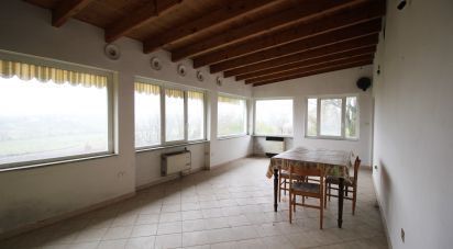 Rustico 15 locali di 300 m² in Carpeneto (15071)