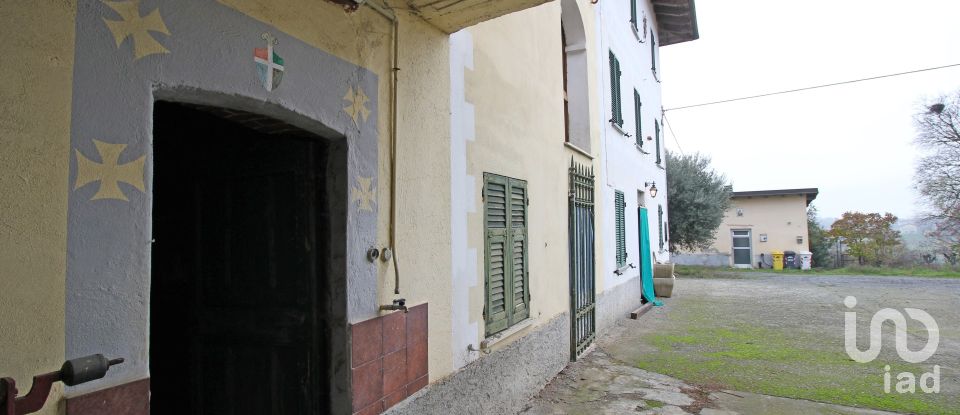 Rustico 15 locali di 300 m² in Carpeneto (15071)