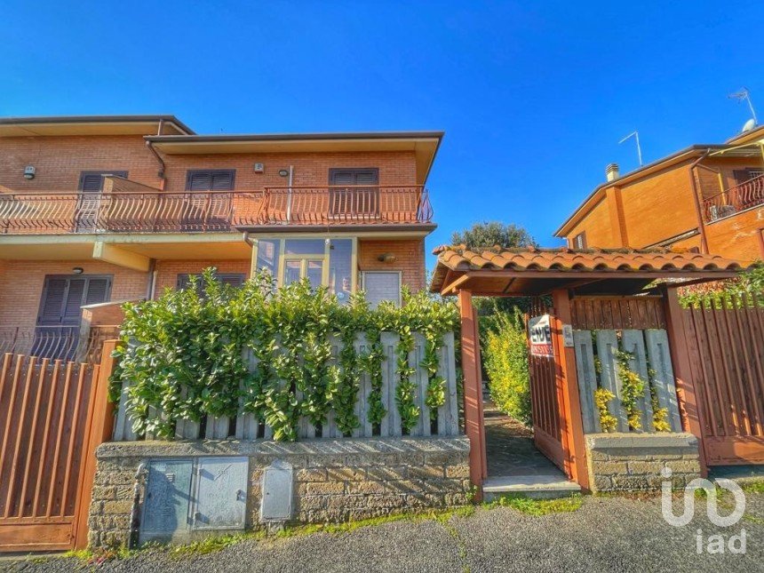 Farm 5 rooms of 270 m² in Fonte Nuova (00013)