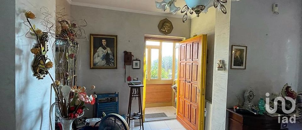 Farm 5 rooms of 270 m² in Fonte Nuova (00013)