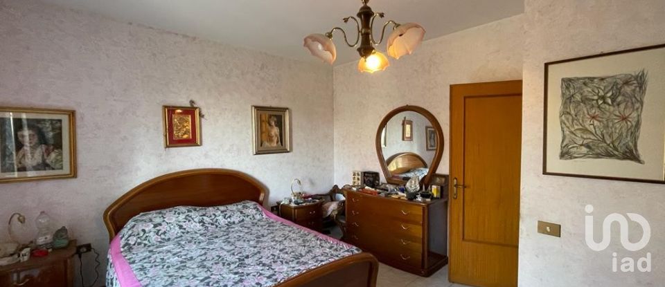 Farm 5 rooms of 270 m² in Fonte Nuova (00013)