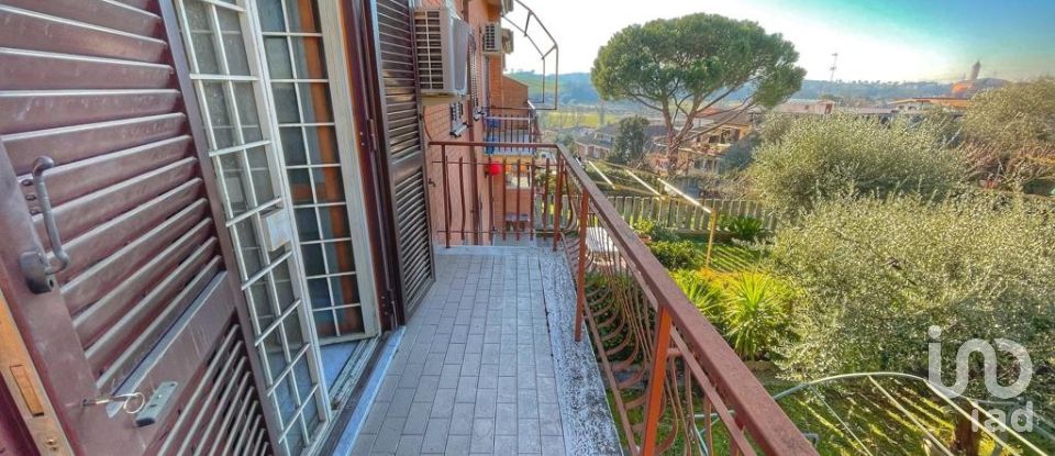 Farm 5 rooms of 270 m² in Fonte Nuova (00013)