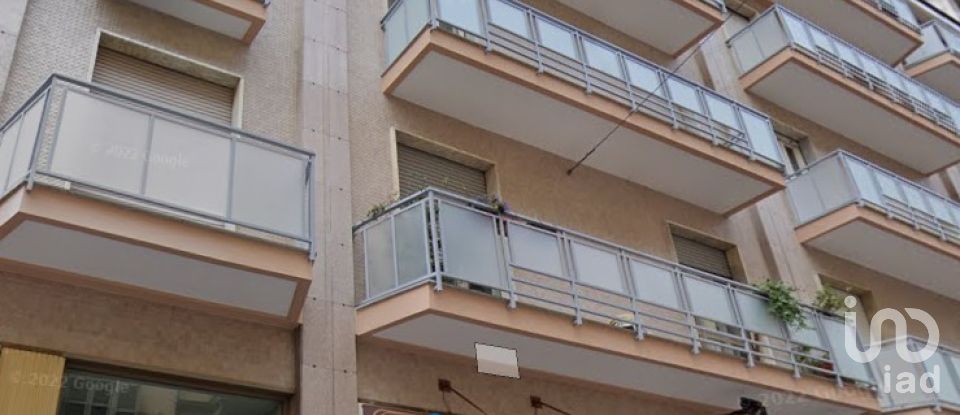 Three-room apartment of 84 m² in Torino (10125)