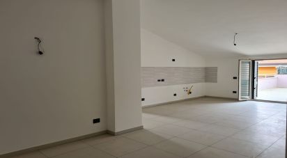 Apartment 5 rooms of 85 sq m in Gizzeria (88040)
