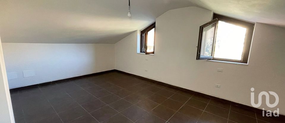 Three-room apartment of 90 m² in San Polo dei Cavalieri (00010)