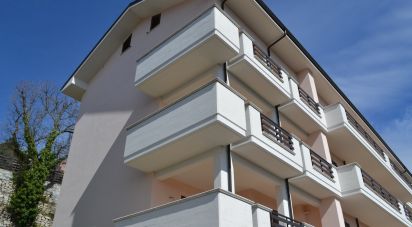 Three-room apartment of 95 sq m in San Polo dei Cavalieri (00010)