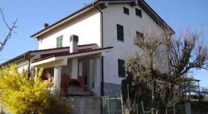 Casa indipendente 8 locali di 180 m² in Merana (15010)
