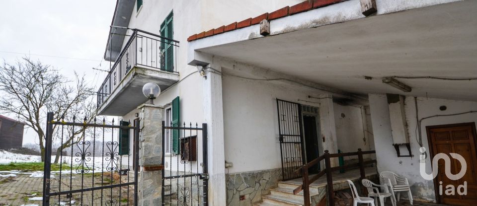 Casa indipendente 8 locali di 180 m² in Merana (15010)