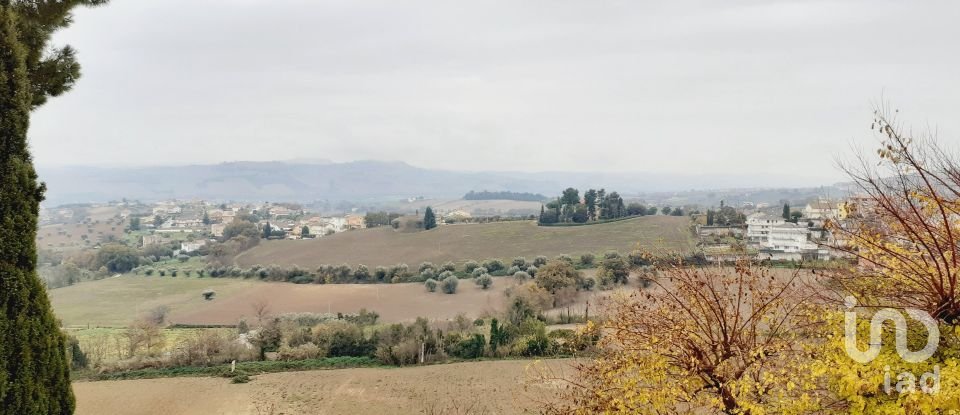 Casa indipendente 7 locali di 120 m² in Sant'Elpidio a Mare (63811)