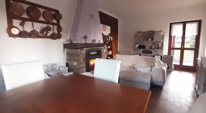 Casa indipendente / Villa 5 locali di 154 m² in Stresa (28838)