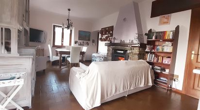 Casa indipendente / Villa 5 locali di 154 m² in Stresa (28838)