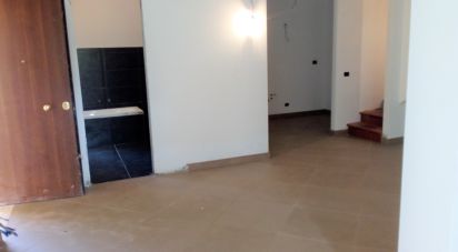 Villa a schiera 5 locali di 200 m² in Vicovaro (00029)